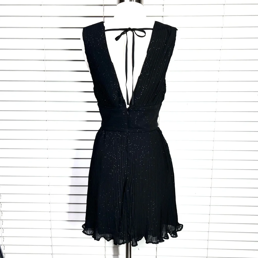 🚫SOLD! NWT🤩|•LA MAISON TALULAH•| V Pleated Chiffon Blk w/Gold Sparkle Dress - Picture 6 of 16